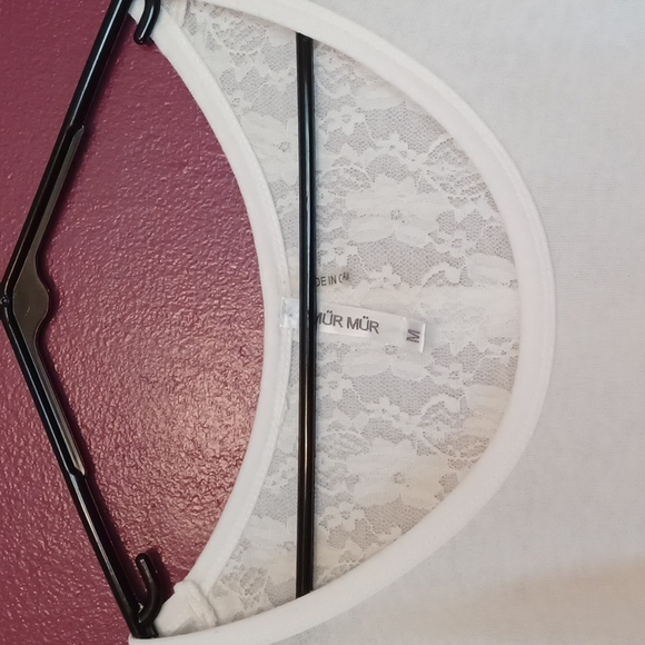 Mur Mur🕊Soft White Long Sleeve Top. Back Split Lace Back Scoop Neck WM - Picture 11 of 11